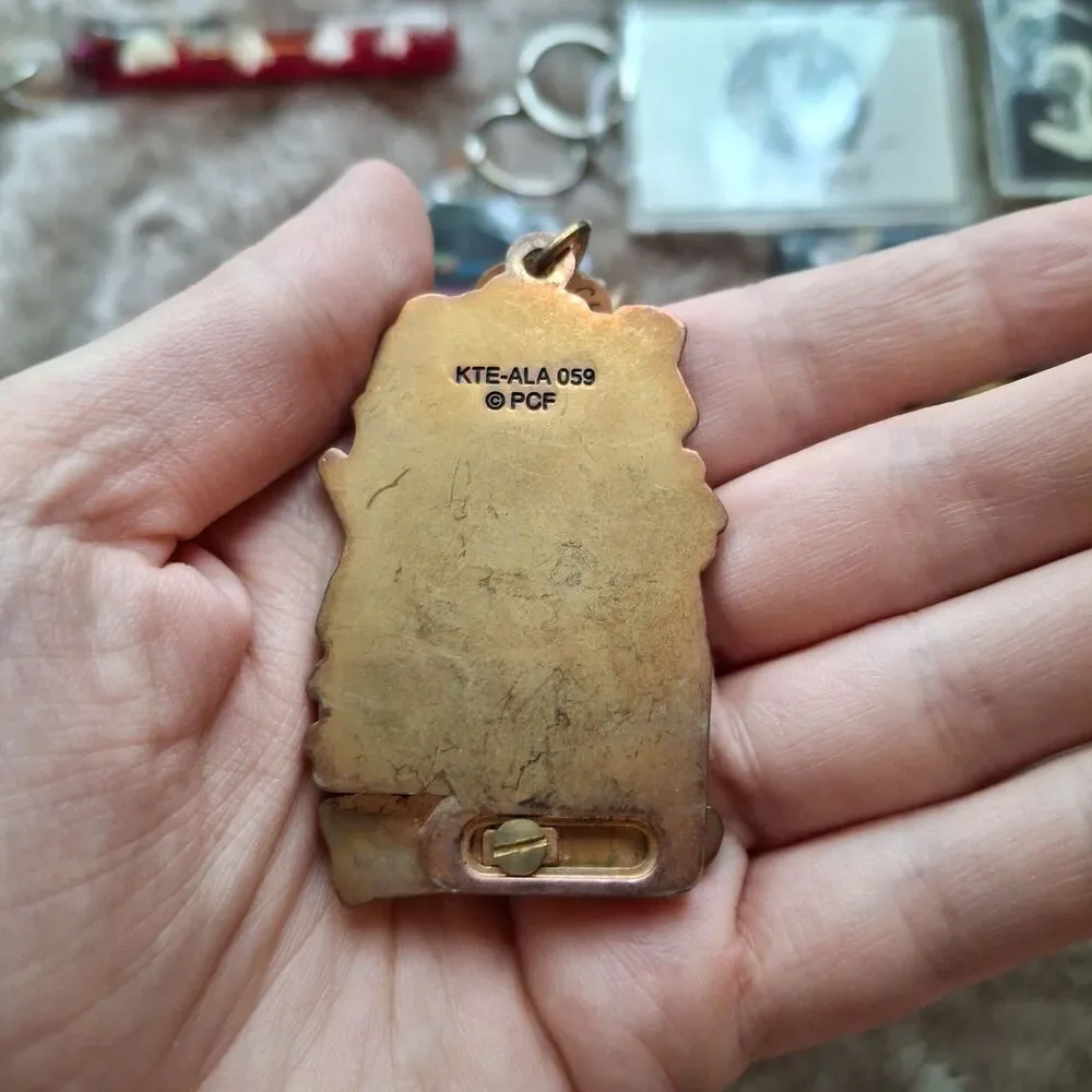 26 Vintage Southern USA Travel Souvenirs - Keychains - Alabama, Georgia - 90s